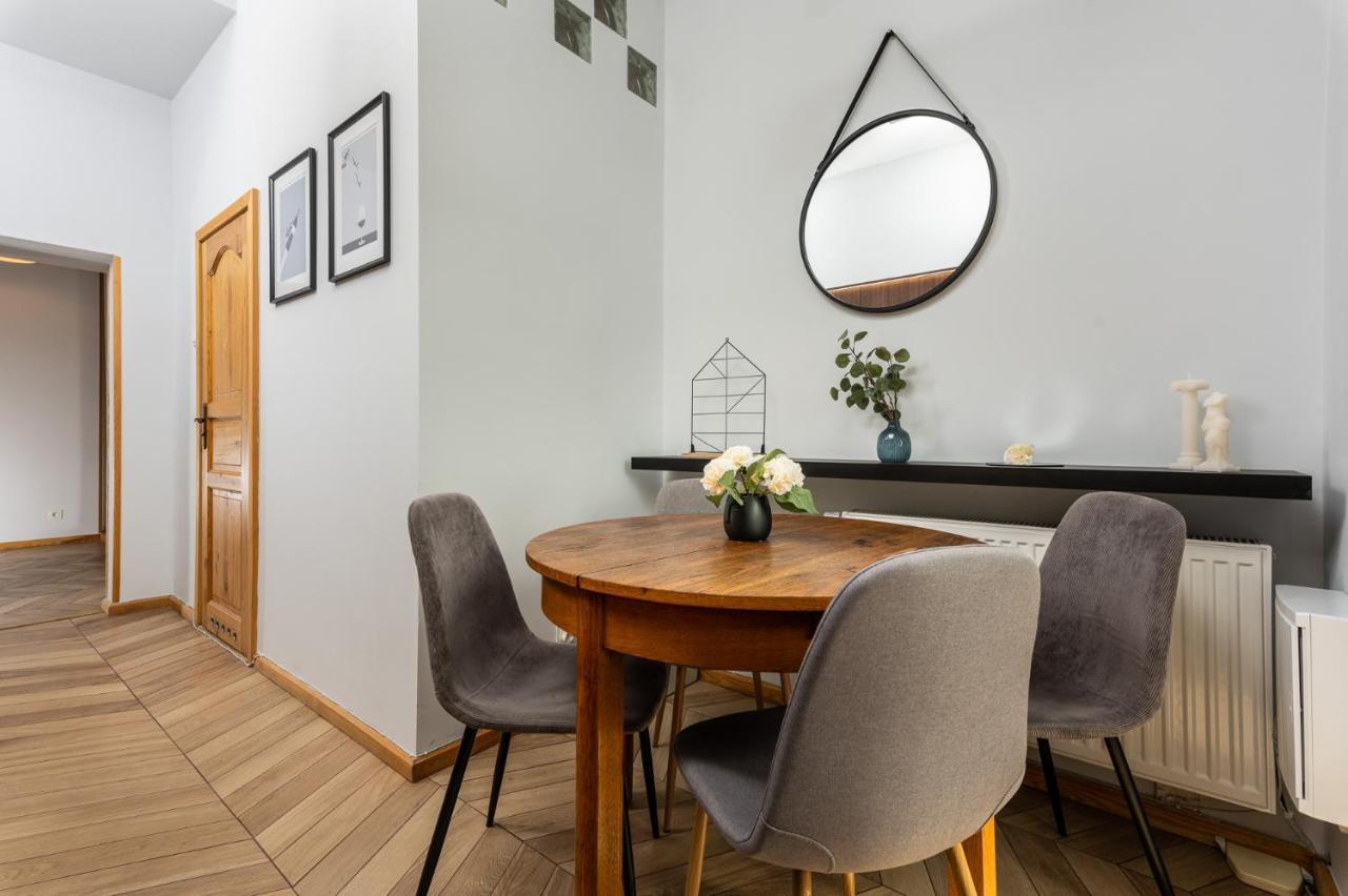 Classy Old Town Apartment - By Upstairs Cracovia Exterior foto