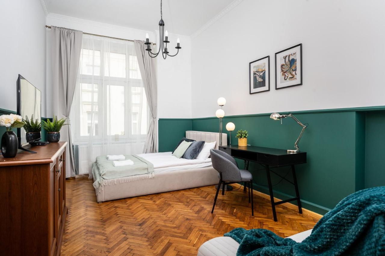 Classy Old Town Apartment - By Upstairs Cracovia Exterior foto