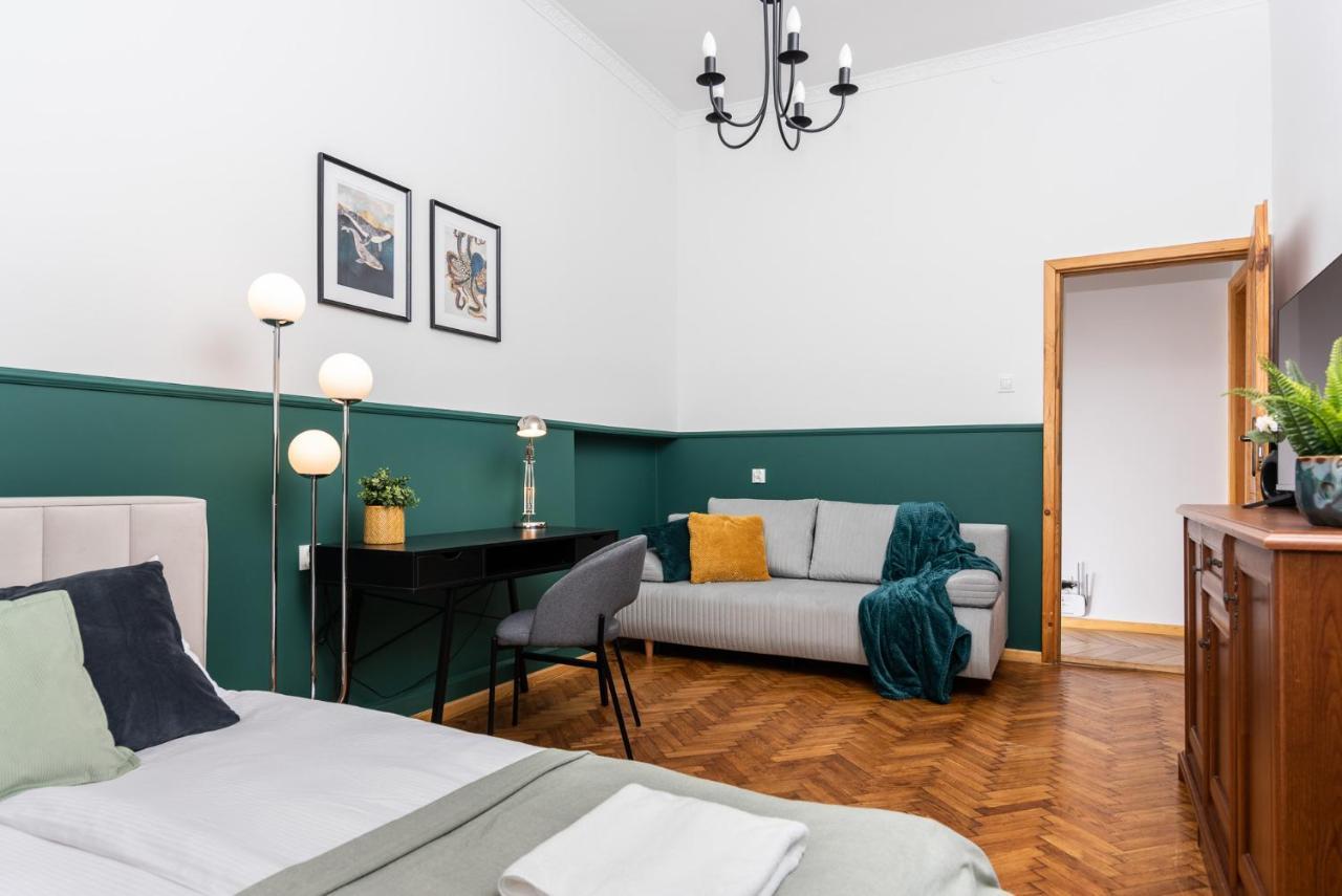 Classy Old Town Apartment - By Upstairs Cracovia Exterior foto